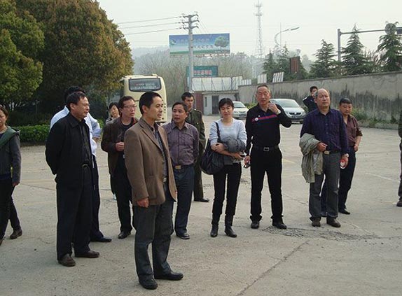 寧夏農(nóng)機(jī)總站領(lǐng)導(dǎo)蒞臨我公司指導(dǎo)